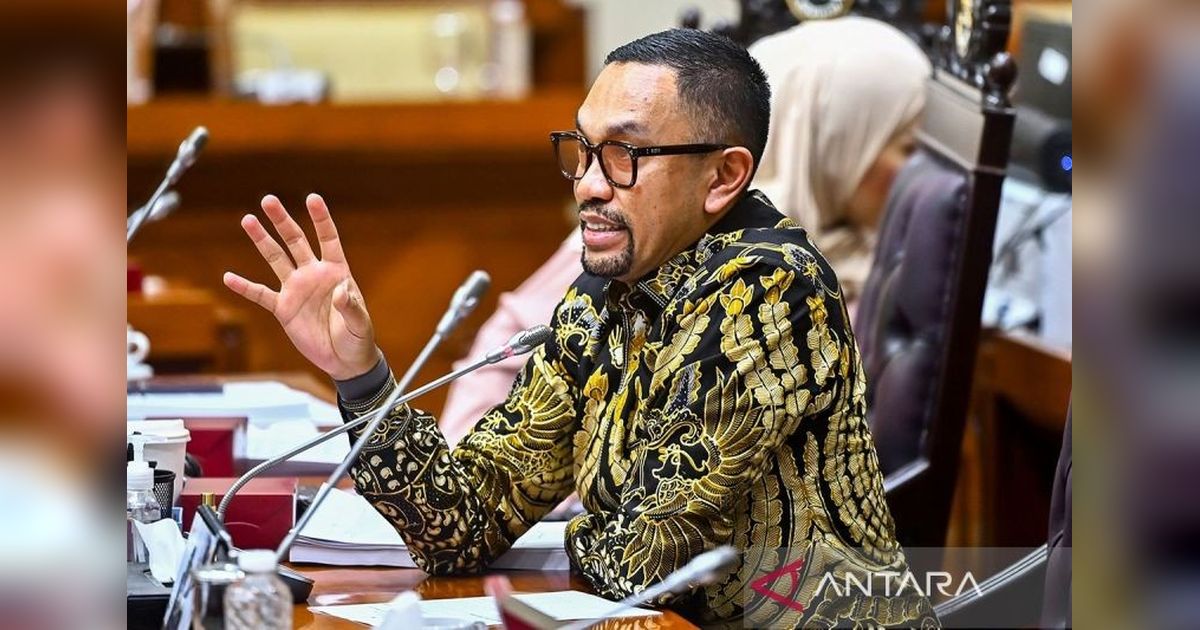 Sahroni Desak Polisi Tindak Tegas Grup Facebook Konten Inses: Ancaman Nyata bagi Anak?