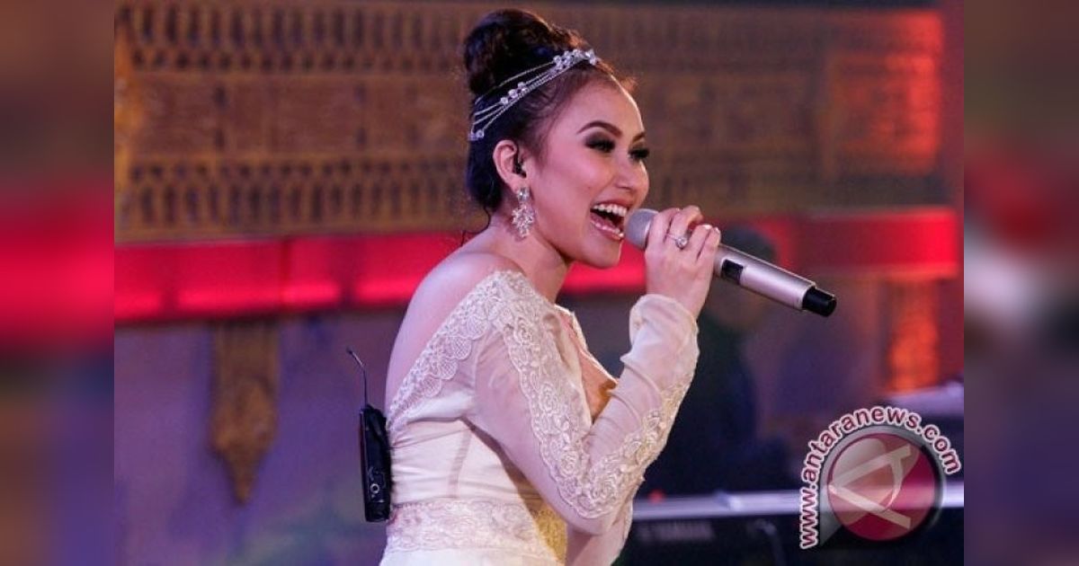 Ayu Ting Ting dan Naff Meriahkan Puncak Perayaan Lebaran Depok 2025!