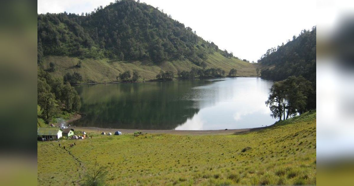 Gunung Semeru Kembali Dibuka, Kuota Pendaki Dibatasi 200 Orang per Hari