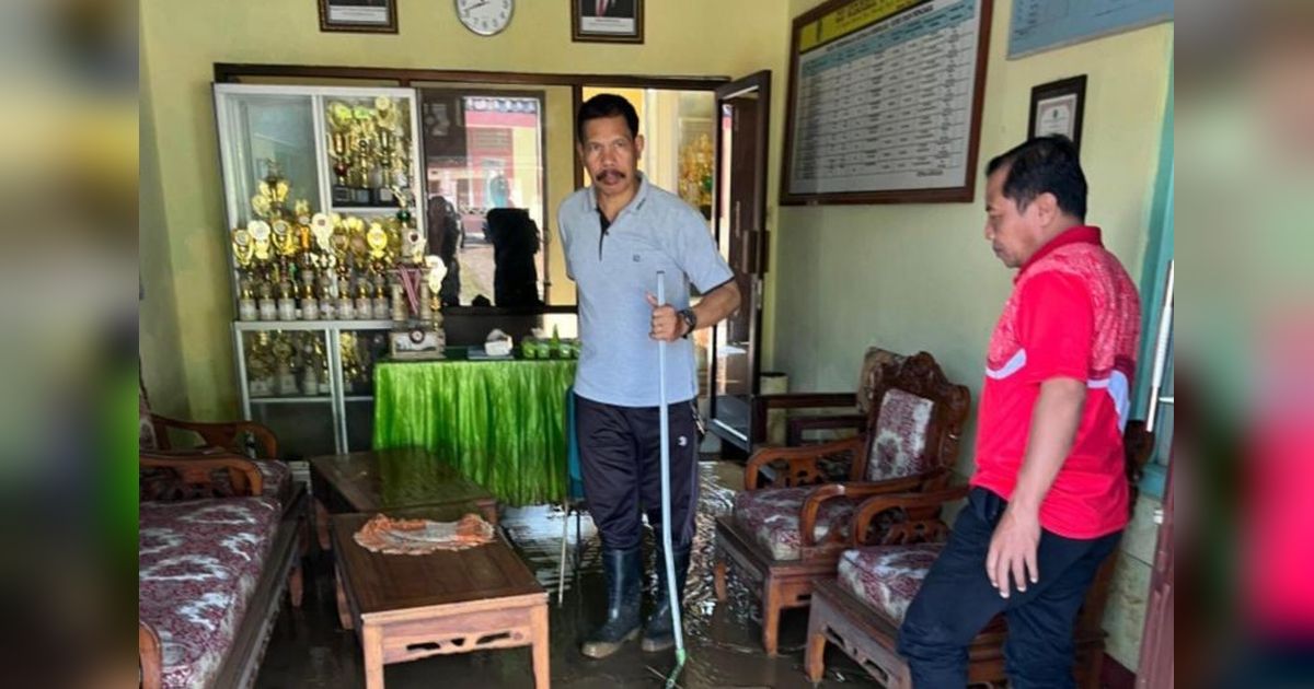 Banjir Tulungagung: Dua Sekolah Negeri Terpaksa Gelar Pembelajaran Daring