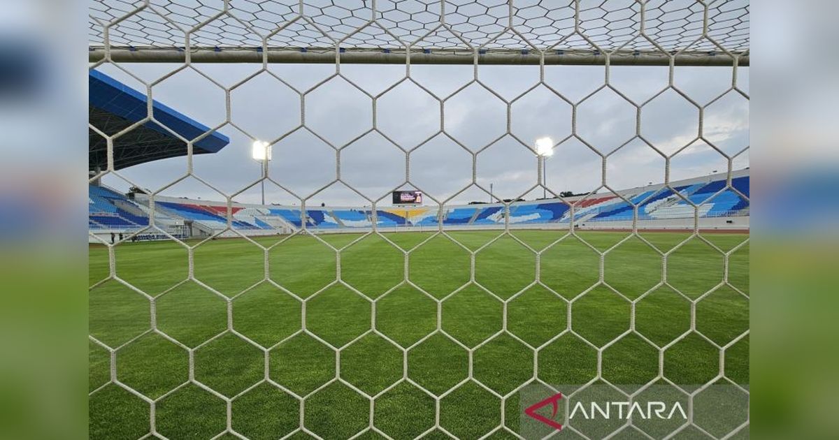 Arema FC Terima Sanksi Imbas Pelemparan Bus Persik: Denda Rp20 Juta dan Larangan Pertandingan Kandang Tanpa Penonton