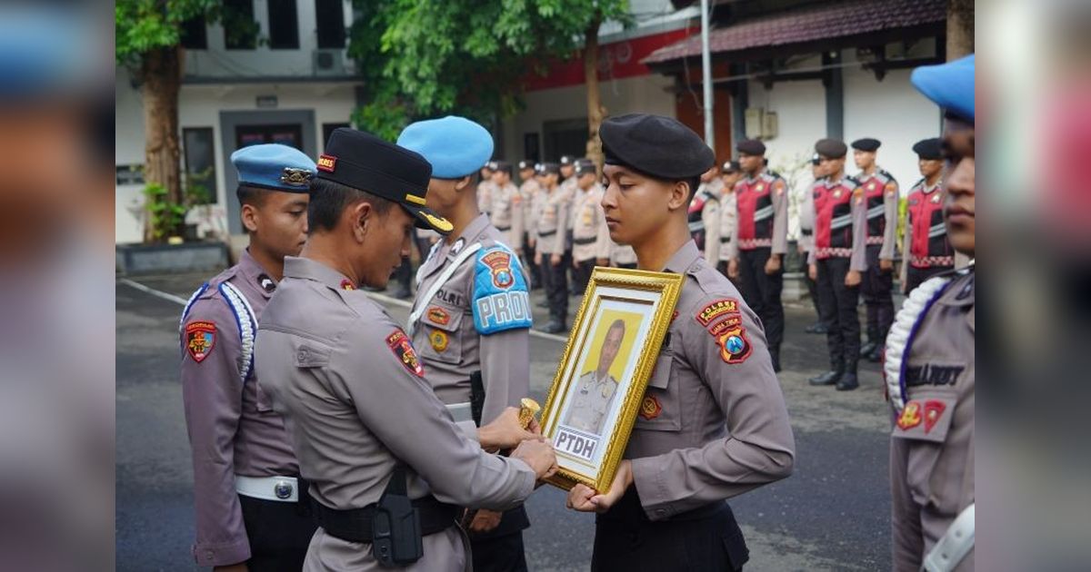 Oknum Polisi di Ponorogo Diberhentikan Tidak Hormat karena Indisipliner