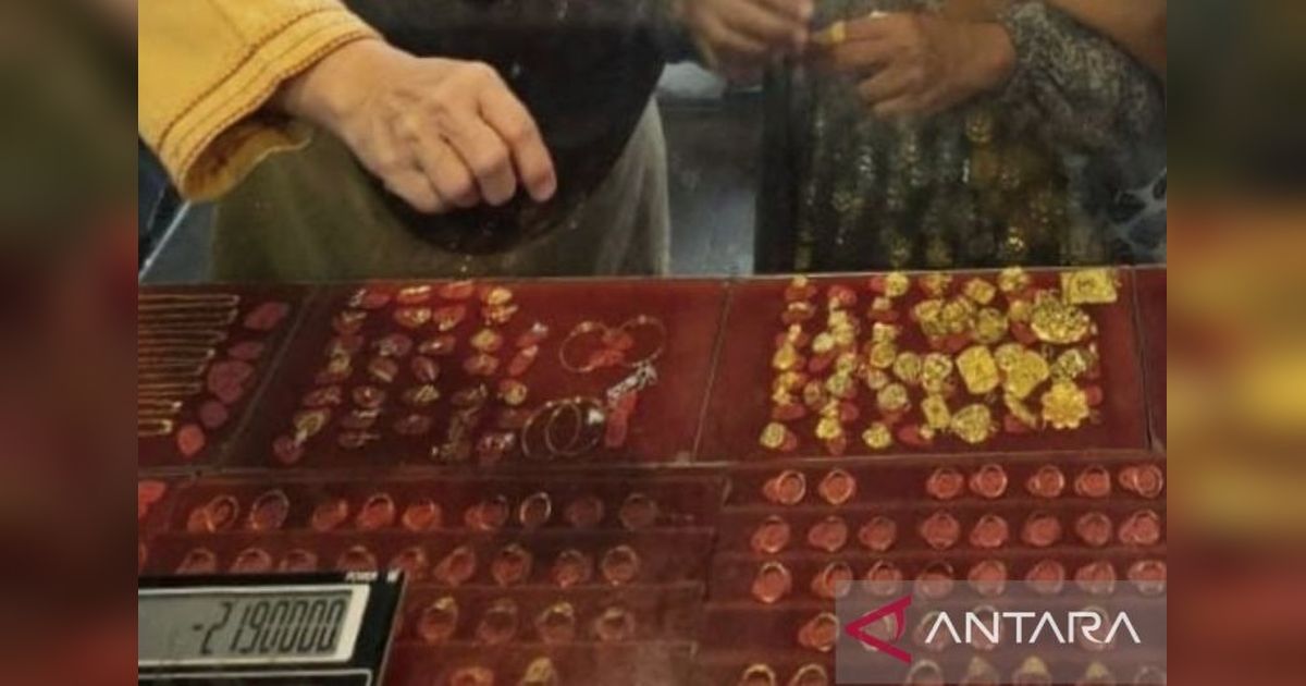 Harga Emas Antam, UBS, dan Galeri24 Anjlok di Pegadaian!