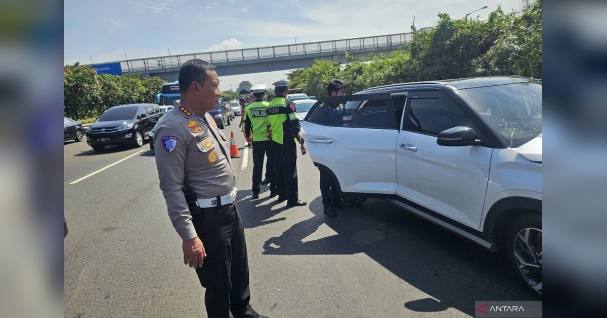Kecelakaan Dua Mobil di Tol Jagorawi, Dua Orang Luka Ringan