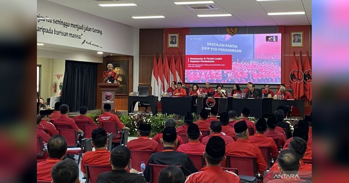 Potensi Daerah hingga Tata Kelola Pemerintahan: PDIP Bekali Kepala Daerah Terpilih