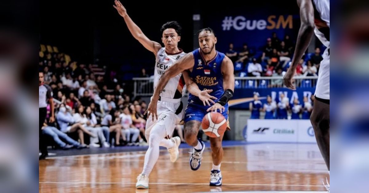 Satria Muda Akhiri Dominasi Dewa United, Menang 93-90 di IBL 2025