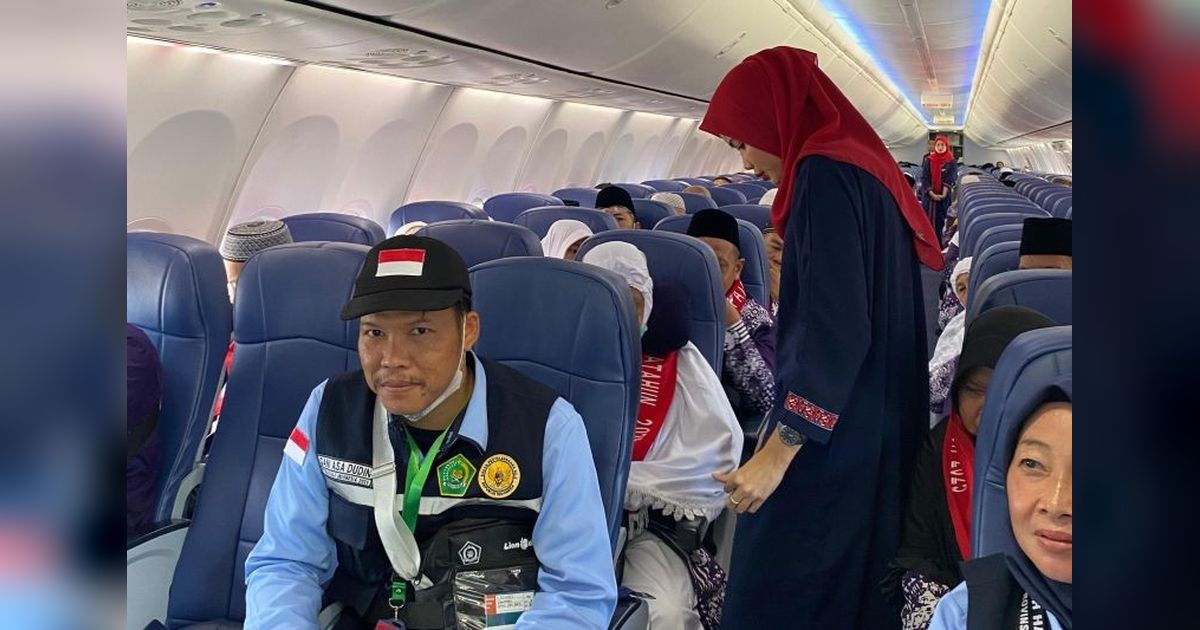 Lion Air Sukses Terbangkan 1.644 Jemaah Haji Bengkulu dengan Boeing 737-900ER