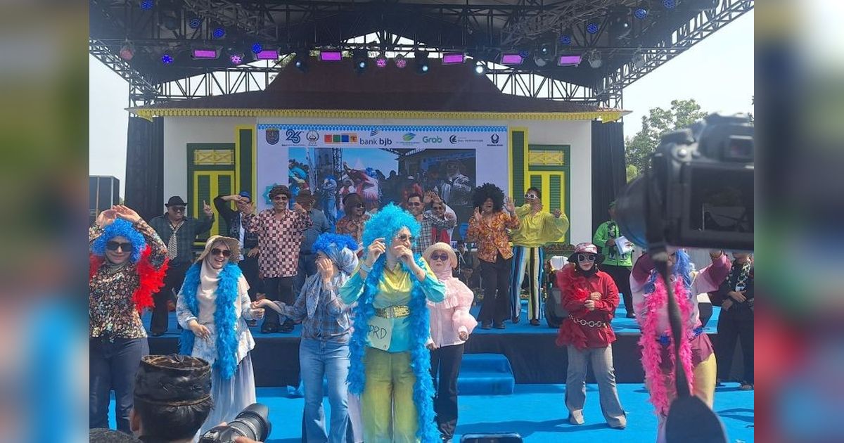 Lebaran Depok: Pejabat Bergaya 70-an Lestarikan Tradisi dan Budaya Lokal