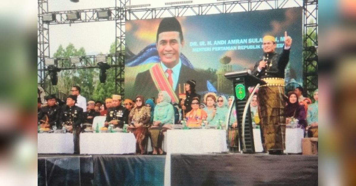 Mentan Serahkan Bantuan Rp27 Miliar untuk Luwu Timur di HUT ke-22