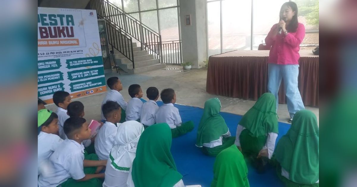Pesta Buku Meriahkan Hari Buku Nasional 2025 di Makassar, Diskon Hingga 70 Persen!