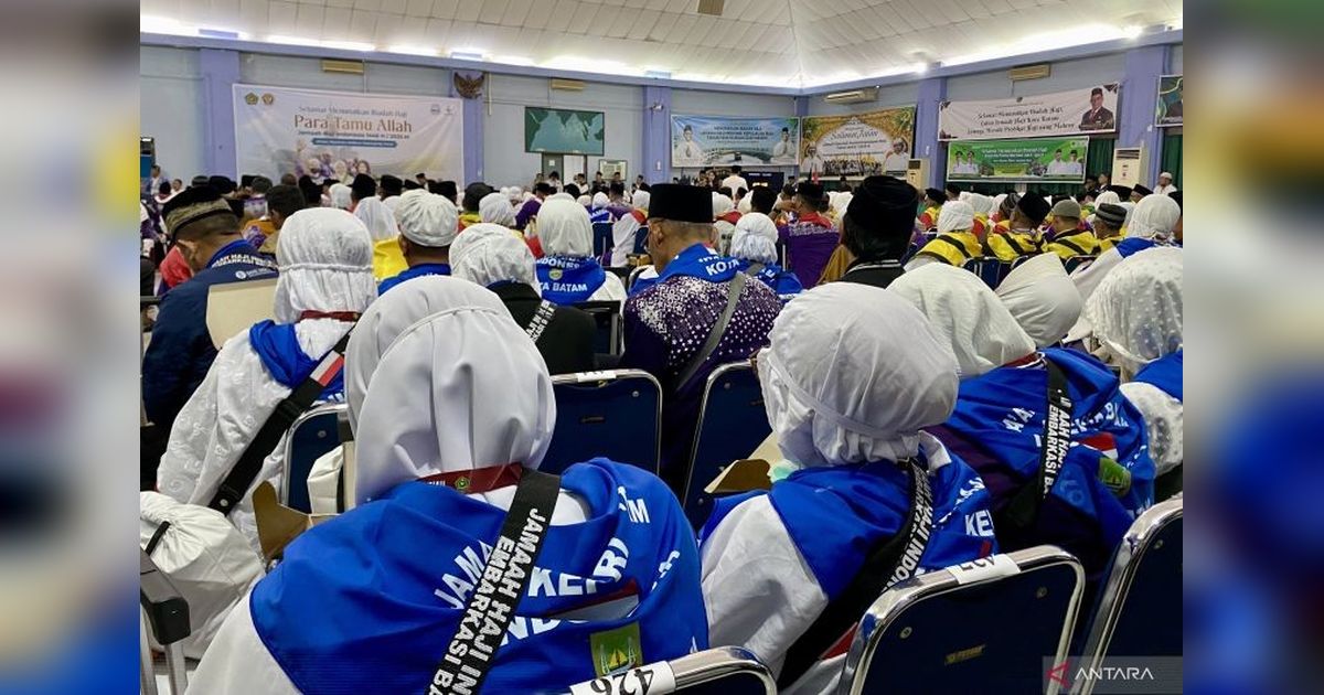Kabar Baik! Dua Calon Haji Kepri yang Sempat Sakit Akhirnya Bisa Berangkat ke Tanah Suci