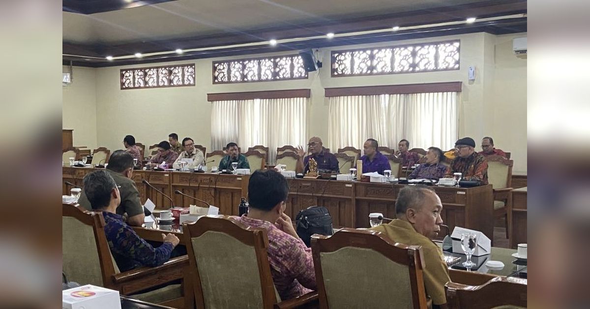 DPRD Bali Akan Panggil Pemilik Vila Ilegal di Tebing Pantai Bingin, Diduga Libatkan WNA!