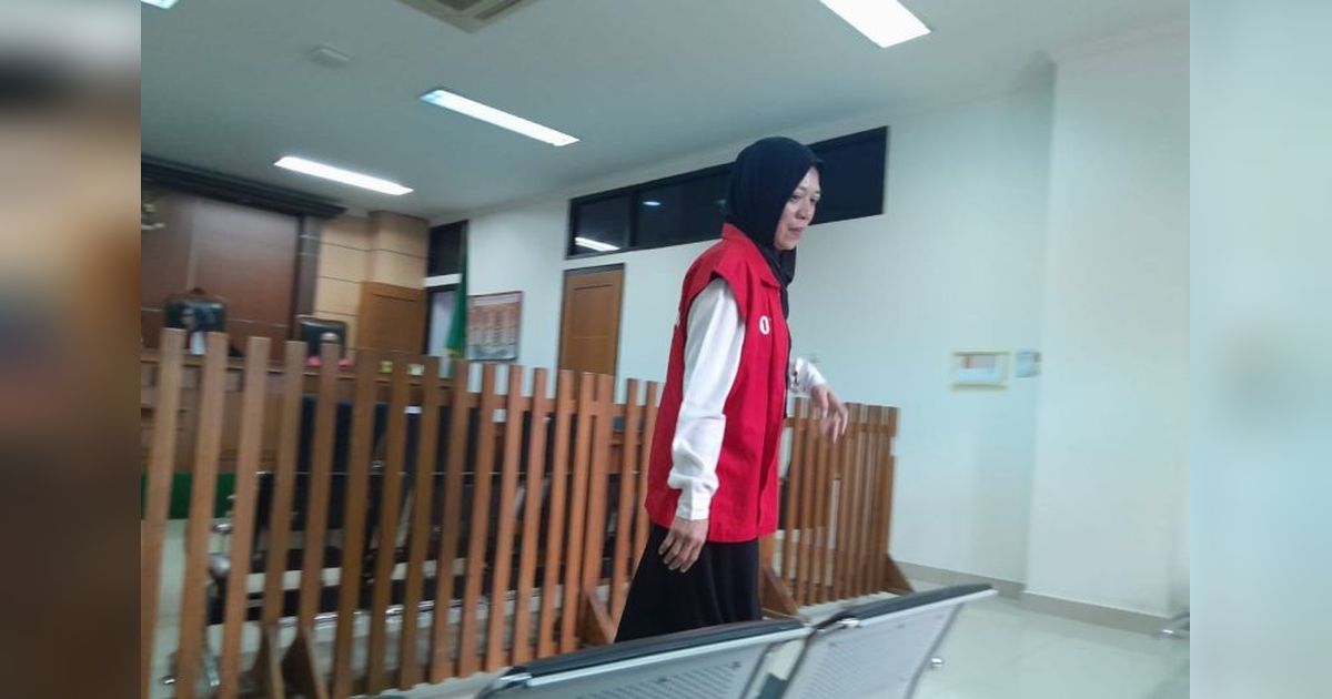 Paspampres Gadungan yang Coba Tipu Istri Mendes Dituntut 2,5 Tahun Penjara