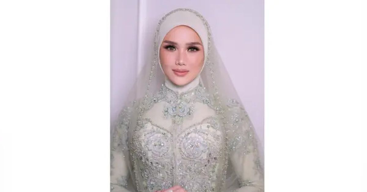 6 Potret Detail Kebaya Mulan Jameela dengan Hijab Berlapis di Momen Akad Nikah Al Ghazali, Tampil Anggun dan Mewah