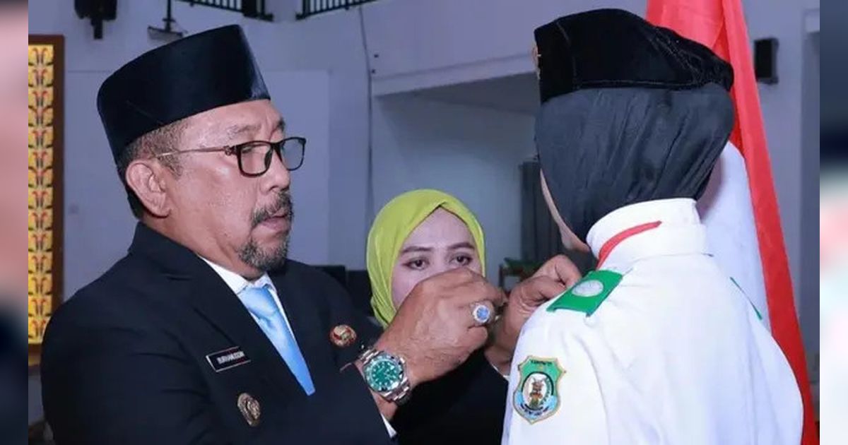Rolex KW di Tangan Bupati Bombana, Mendagri: Pejabat Harus Tunjukkan Empati