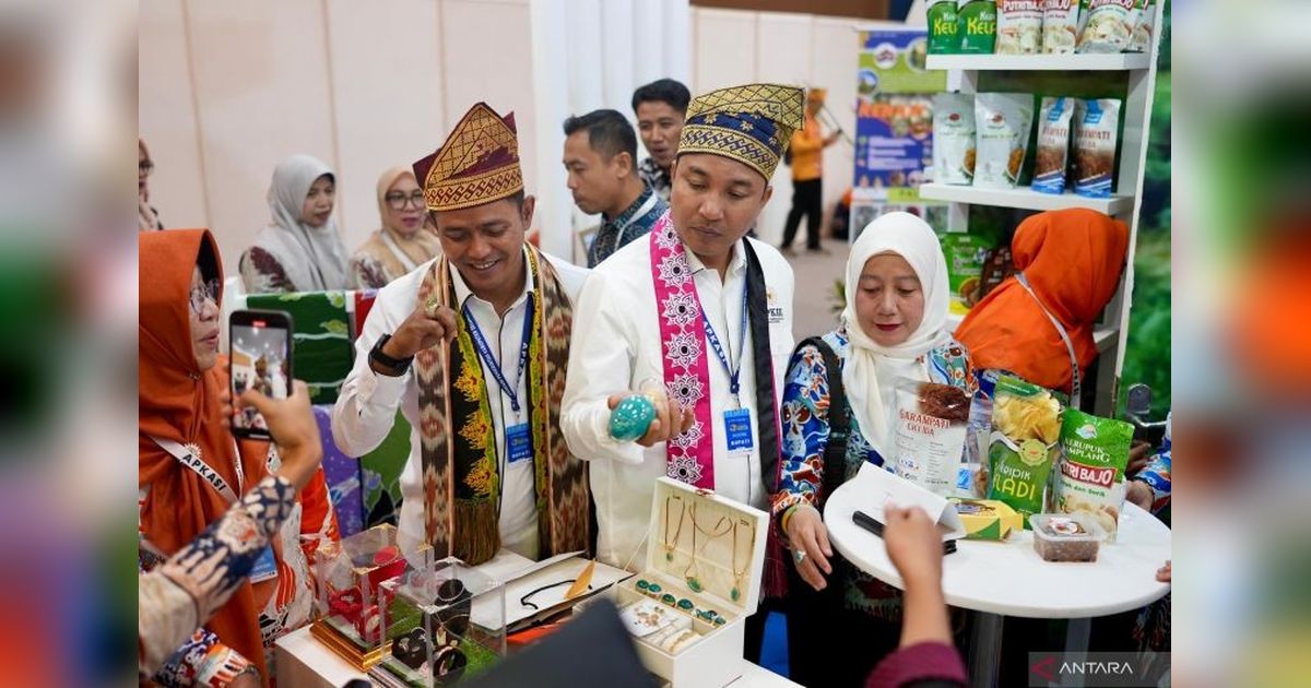 Fakta Unik: Bupati Solok Ungkap Strategi Jitu Perkenalan Potensi Daerah di APKASI Otonomi Expo 2025