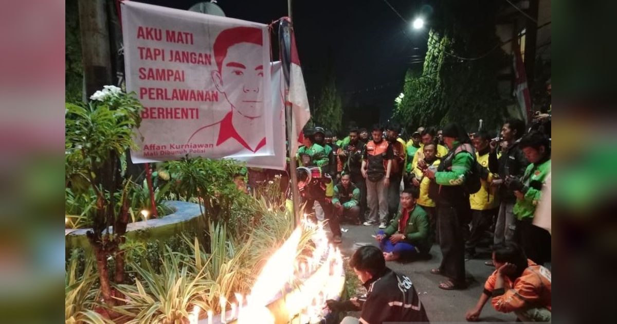 Ribuan Ojol Jember Gelar Aksi Solidaritas untuk Affan: 'Aku Mati Tapi Jangan Sampai Perlawanan Berhenti'