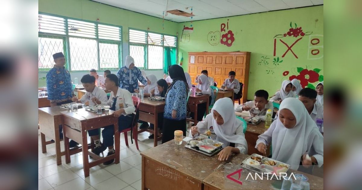 456 Siswa Keracunan, Gubernur Bengkulu Ingatkan Dapur MBG Penuhi SOP Program Makan Bergizi Gratis