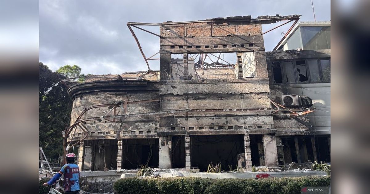 Fakta Mengejutkan: 5 Bangunan Rusak Berat Akibat Kerusuhan Bandung, Ini Kata Wali Kota!