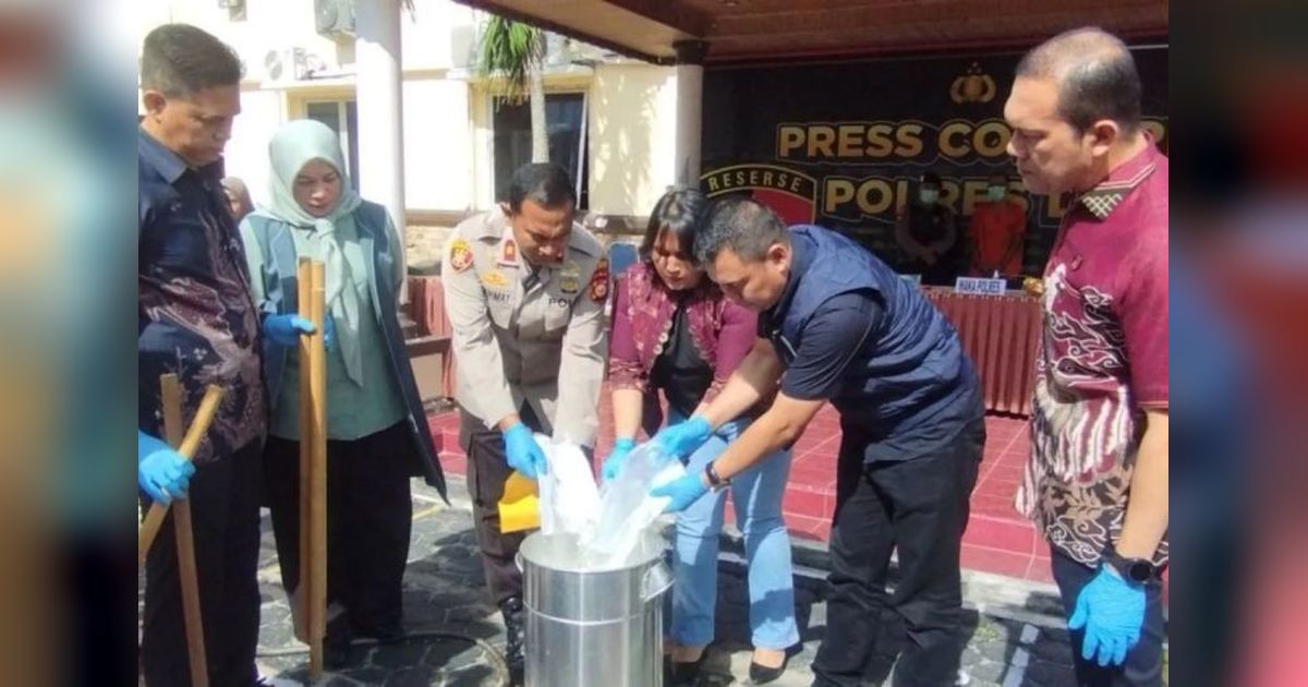 Fakta Unik: Hampir 3 Kilogram Sabu-sabu Senilai Rp3 Miliar Dimusnahkan Polres Dumai, Selamatkan Puluhan Ribu Jiwa