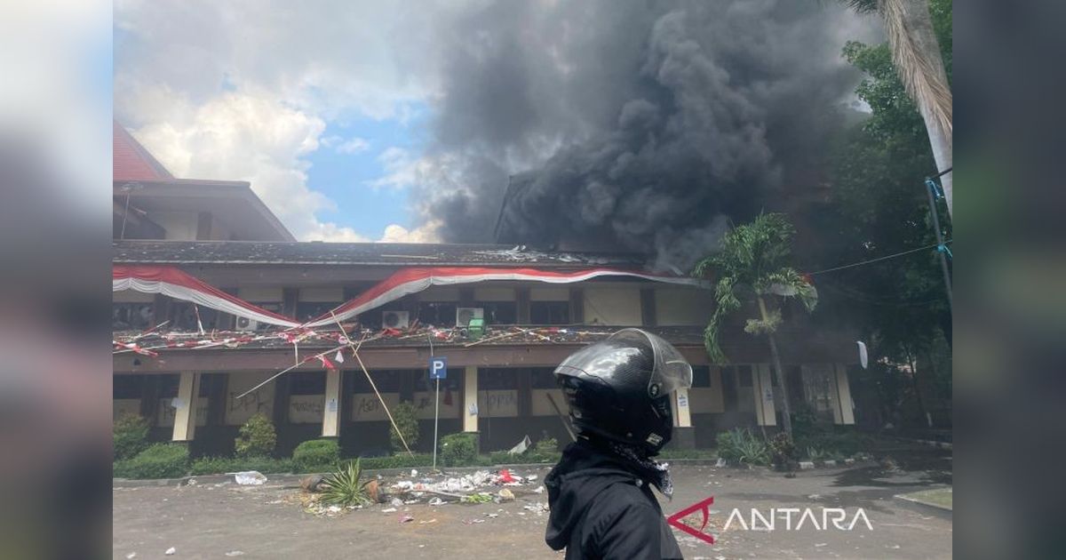 Fakta di Balik Kerusuhan DPRD Cirebon: Gedung Legislatif Jadi Sasaran Amuk Massa, Apa Pemicunya?