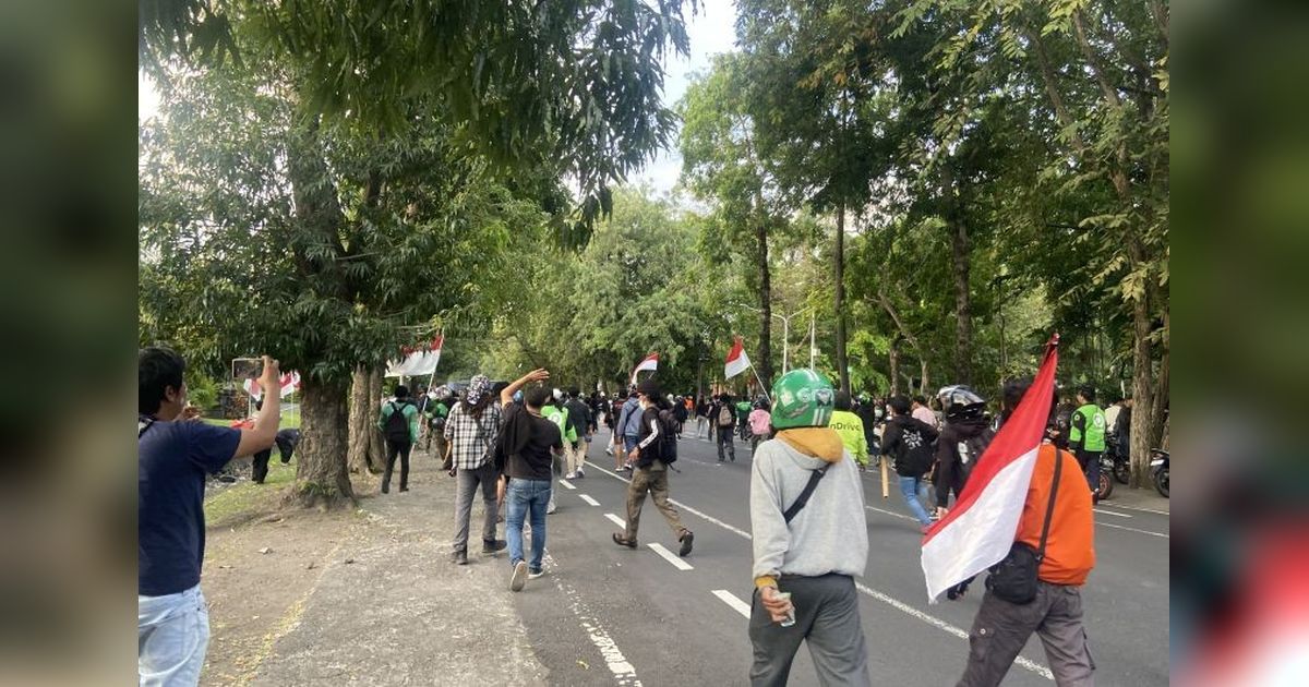 Tahukah Anda? Pengamanan DPRD Bali Diperketat Satpol PP dan TNI Buntut Aksi Demo Pindah Lokasi Mendadak