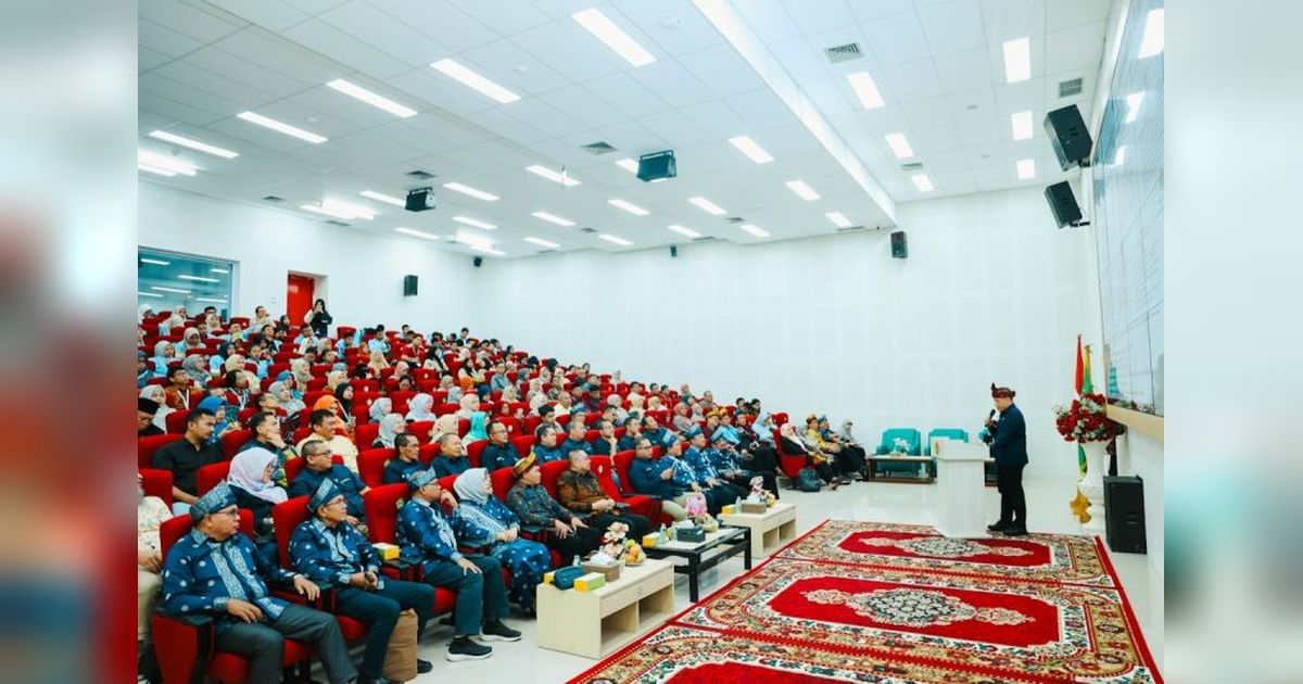Tahukah Anda? Peremajaan Sawit Rakyat, Kunci Ketahanan Pangan dan Energi Nasional Menurut PalmCo