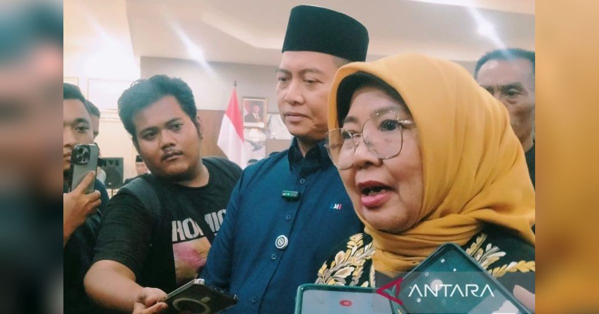 Ketua DPRD NTB Prihatin dan Pastikan Kinerja Tetap Jalan Usai Pembakaran Gedung DPRD NTB: Ini Cara Mereka Beradaptasi!