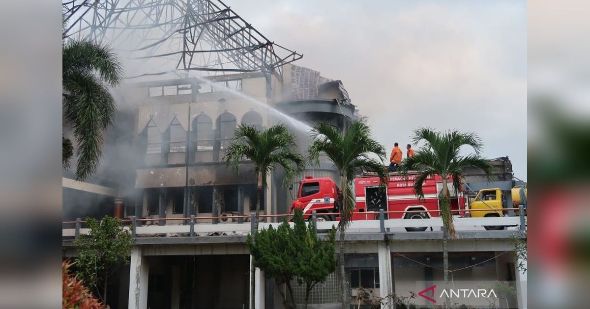 Sosiolog Unram Sebut Pembakaran Gedung DPRD NTB Kurang Relevan, Ingatkan Tragedi 2000 Silam