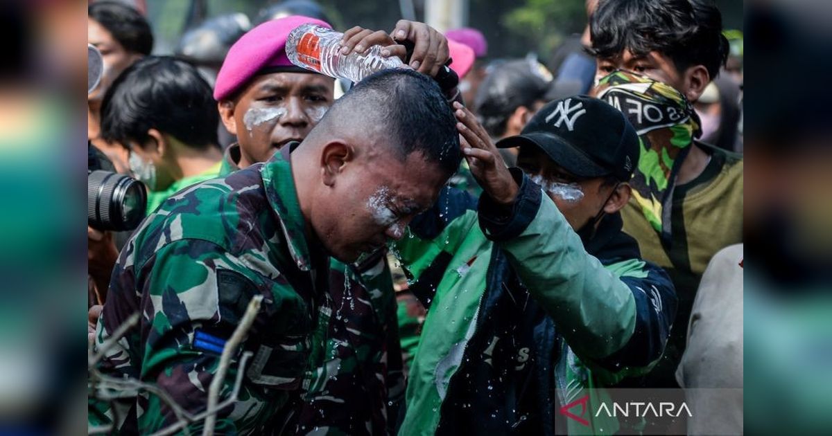 Fakta Mengejutkan: Kapuspen TNI Tegaskan Tak Ada Prajurit Ditangkap Polisi Saat Demo, Hoaks Beredar!