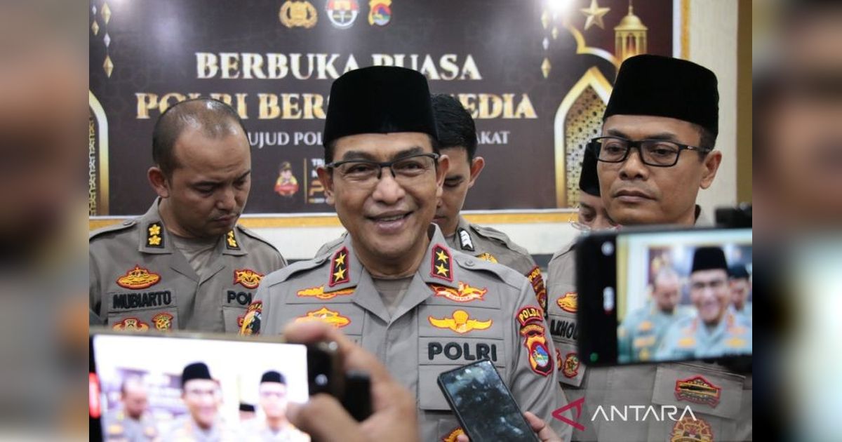 Kapolda NTB Siap Tindak Tegas Pelaku Perusakan Gedung DPRD NTB, Kerugian Capai Puluhan Miliar Rupiah!