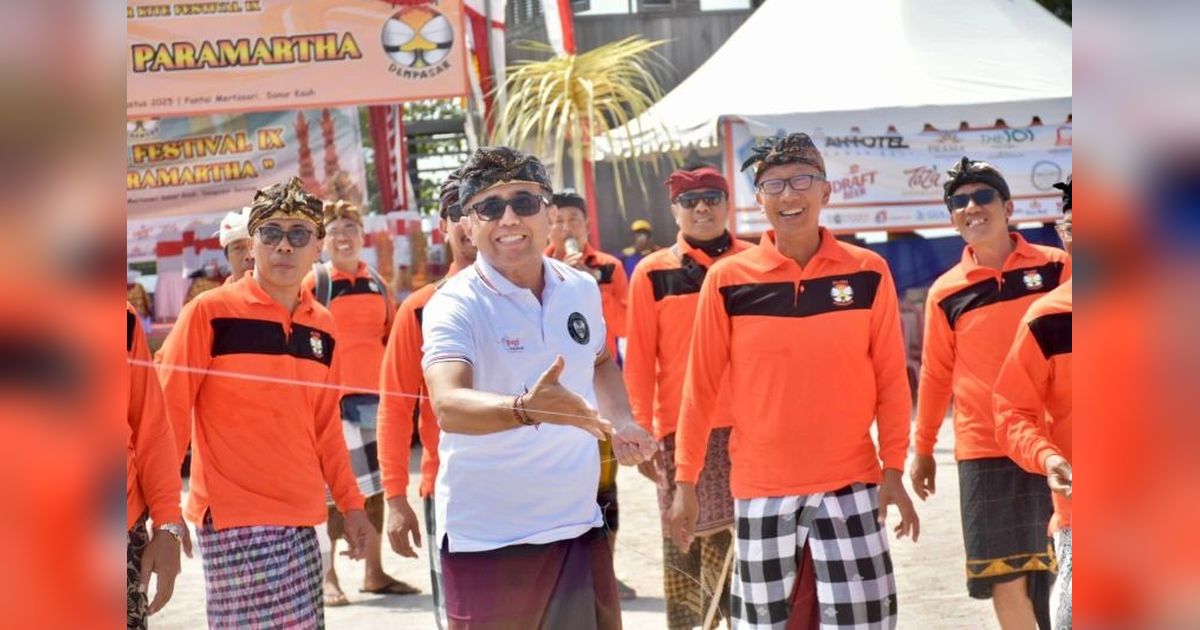 Denpasar Kite Festival IX 2025: Lestarikan Tradisi Melayangan, Ternyata Layangan Tradisional Wajib Kain Corak Bali!