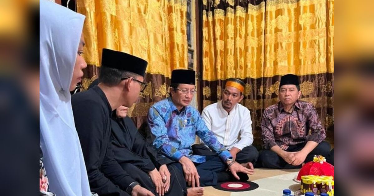 Menag RI Nasaruddin Umar, Putra Sulsel, Kunjungi Rumah Duka Korban Demonstrasi Makassar: Ungkapan Bela Sungkawa dari Istana