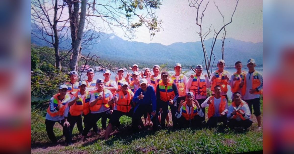 {{caption}}