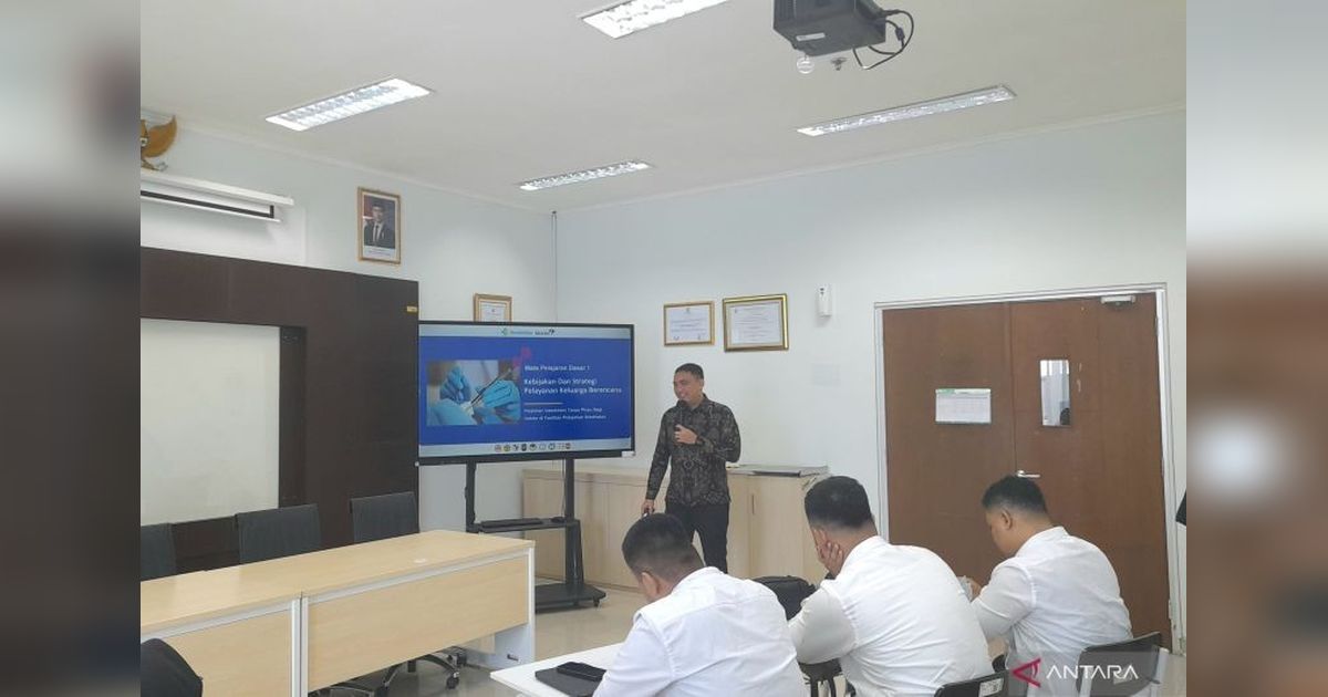 Fakta Mengejutkan: Hanya 2,45% Pria Ber-KB, BKKBN Tegaskan Kontrasepsi Pria Bukan Lagi Tabu