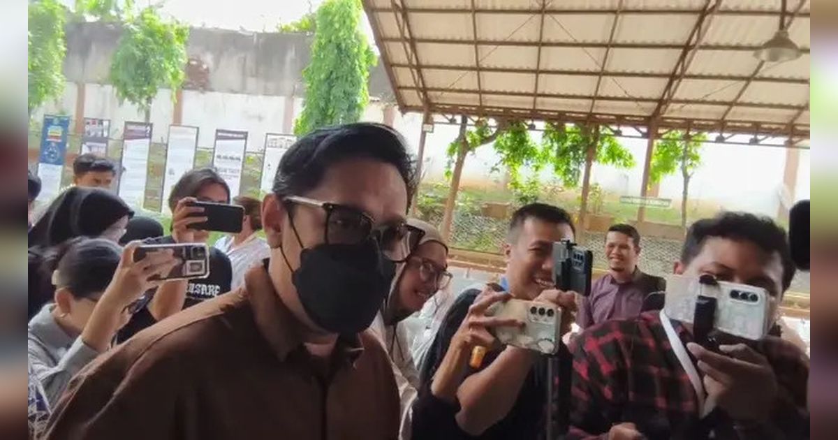 Andre Taulany Akui Sudah Setahun Pisah, Enggan Bahas Soal Harta Gono-Gini
