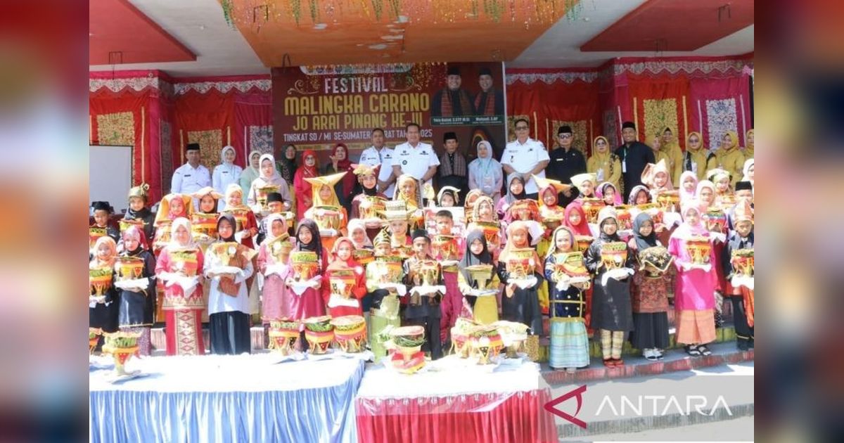 Trivia Budaya: Tak Banyak yang Mampu, Pemkot Pariaman Latih Murid SD 'Malingka Carano' Demi Adat Minang