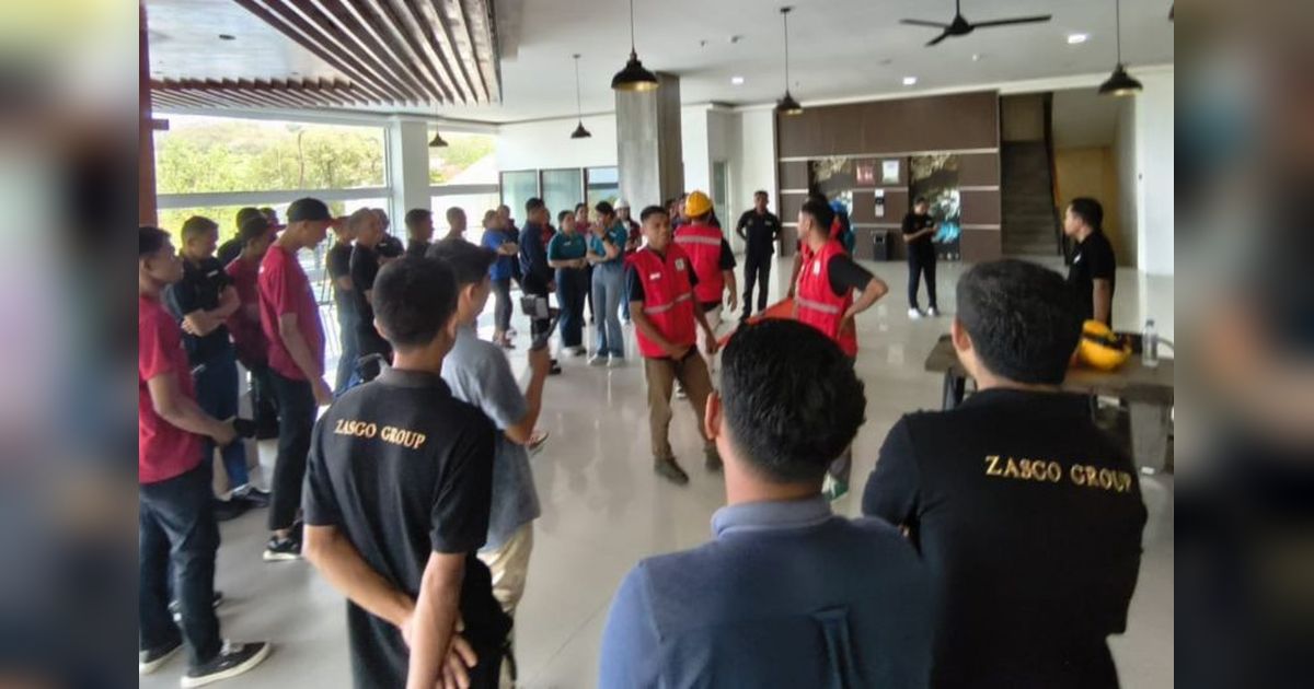 Tahukah Anda? 43 Pegawai Hotel Labuan Bajo Ikuti Pelatihan Pemadam Kebakaran untuk Keamanan Wisatawan