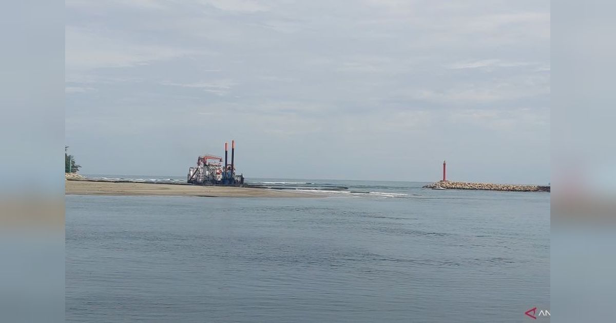 Hemat Rp57 Miliar? Guru Besar ITS Rekomendasikan Sistem By-Pass Pasir Atasi Pendangkalan Pelabuhan Bengkulu