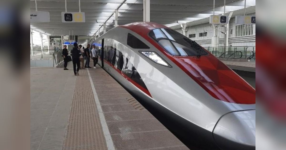 Misteri Rp2 Triliun Bunga Tahunan: Mengurai Beban Utang Whoosh, Kereta Cepat Kebanggaan Indonesia