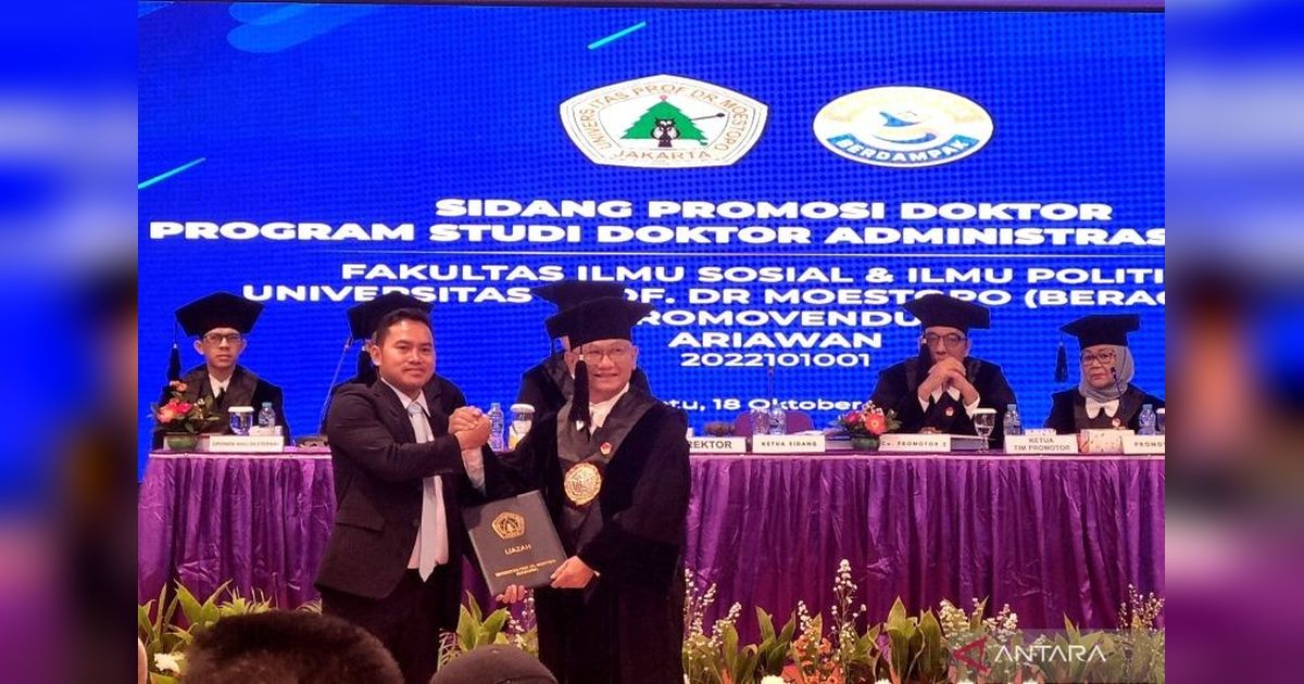 Raih Gelar Doktor Administrasi Publik Cumlaude, Anggota Dewas ANTARA Ariawan Teliti Digitalisasi DPR RI