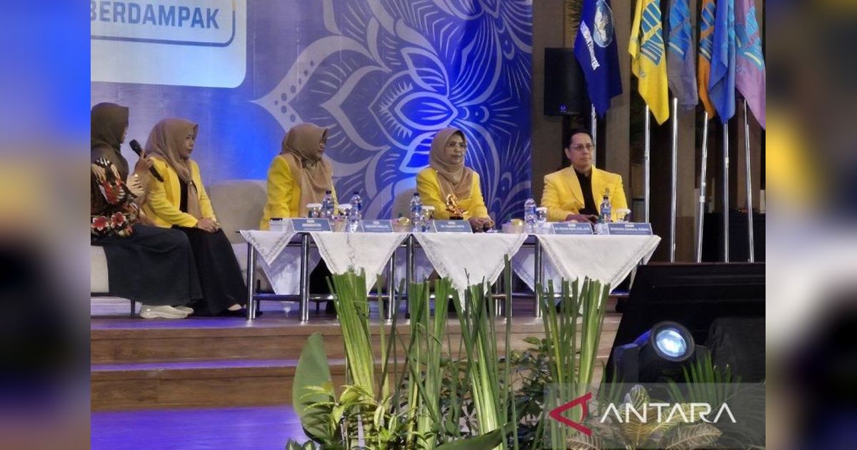 Fakta Unik: 1.065 Calon Wisudawan UT Surabaya Dibekali Literasi Data untuk Era Digital
