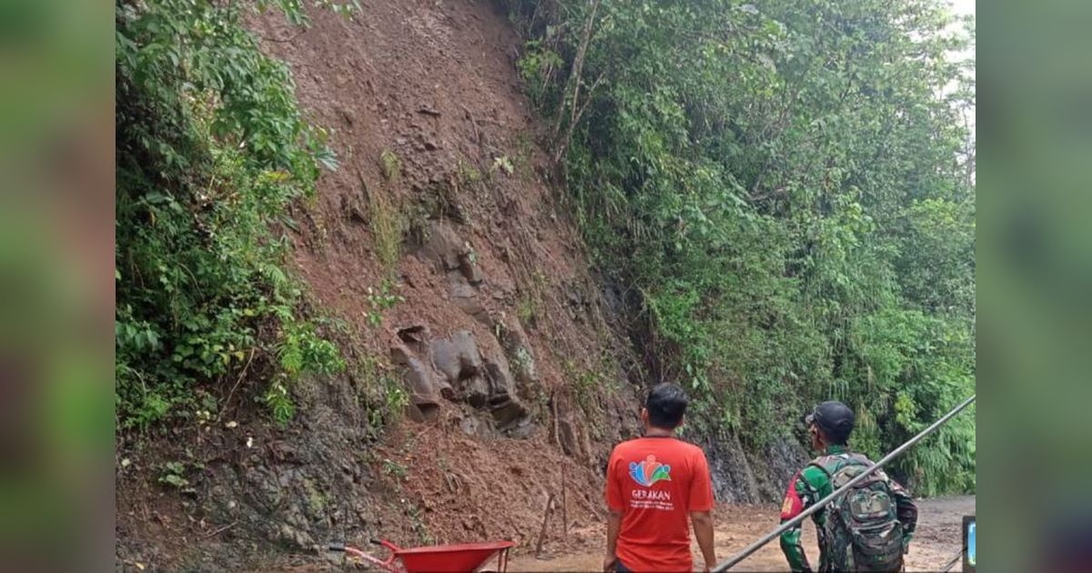 Hujan Deras Picu Banjir dan Longsor di Berbagai Wilayah Cilacap, BPBD Imbau Warga Waspada