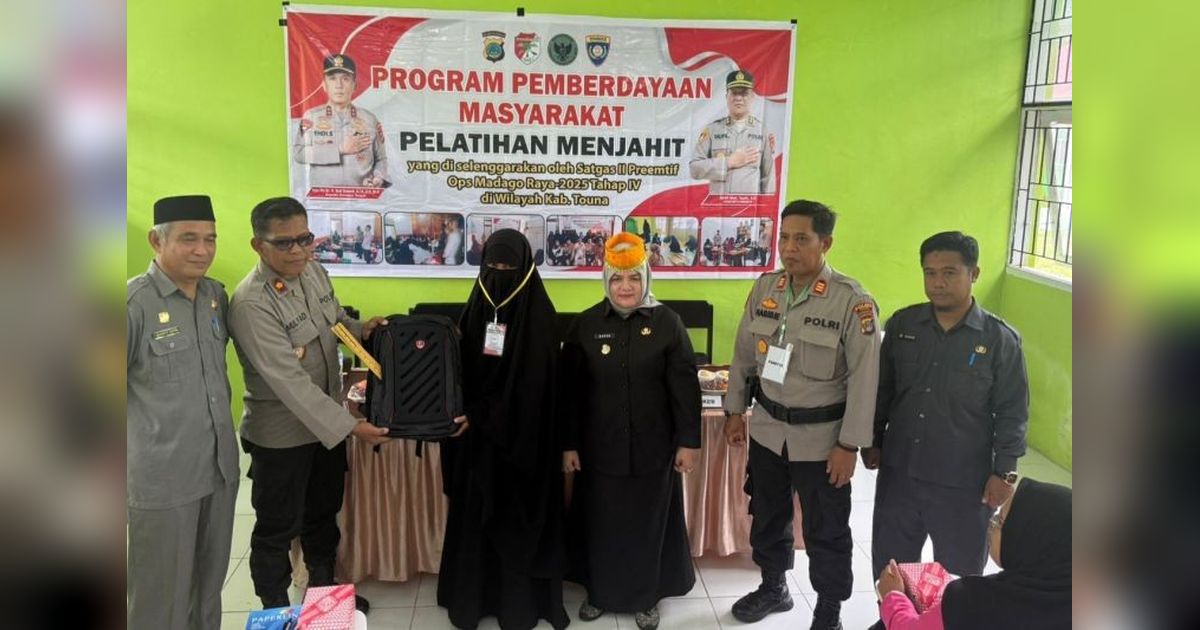 Satgas Madago Raya Gelar Pelatihan Menjahit, Dorong Kemandirian Warga Tojo Una-Una