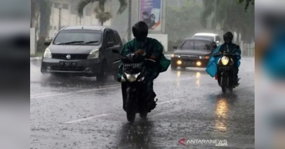 BMKG: Puncak Musim Hujan Sumsel Diprediksi Desember 2025-Januari 2026, Warga Diimbau Waspada Bencana