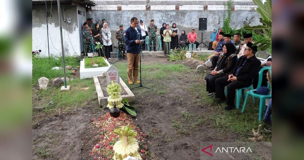 Kementrans Beri Penghargaan Patriot Transmigrasi untuk Relawan Gugur Asal Sidoarjo