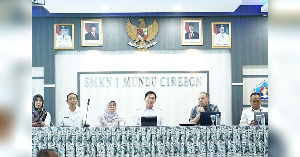 {{caption}}