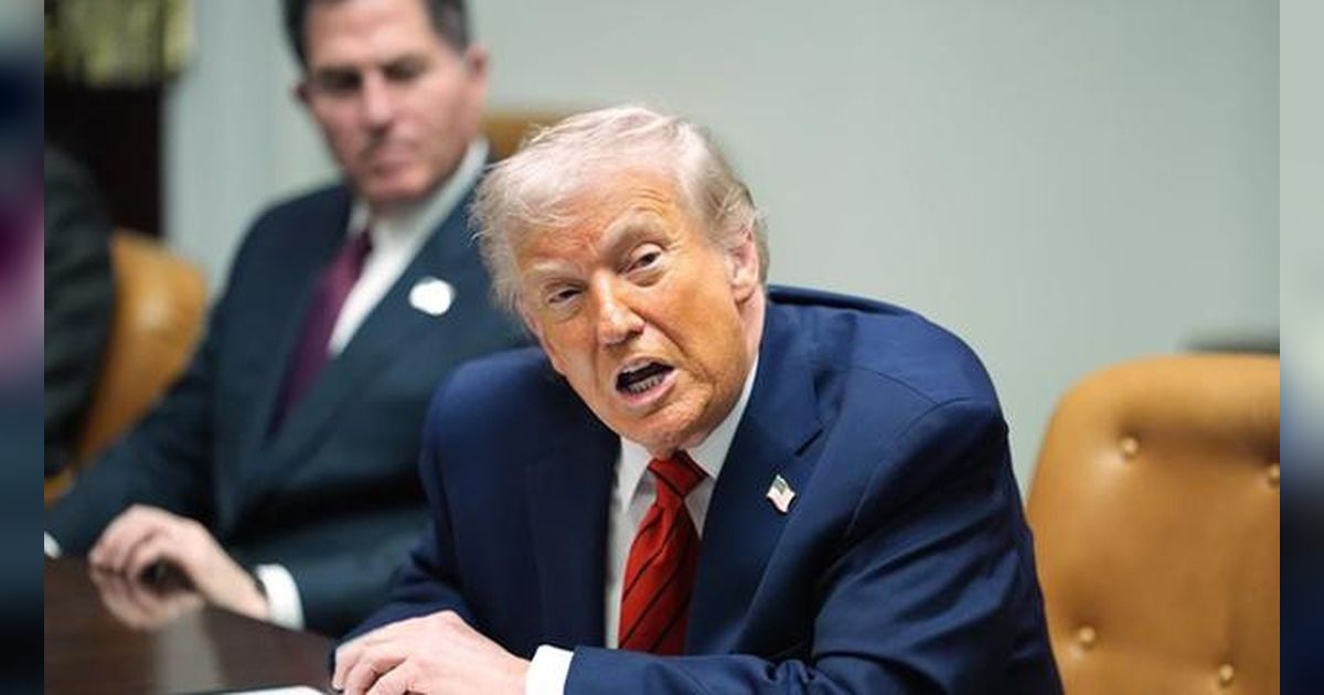 Trump Ancam Setop Pembukaan Jembatan Kanada dan AS, Sentil PM Mark Carney Gandeng China