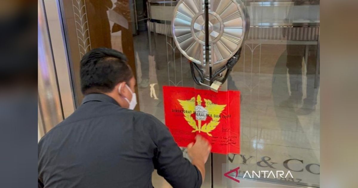 Bea Cukai Jakarta Segel Tiga Toko Perhiasan Mewah Tiffany&Co, Diduga Langgar Aturan Impor