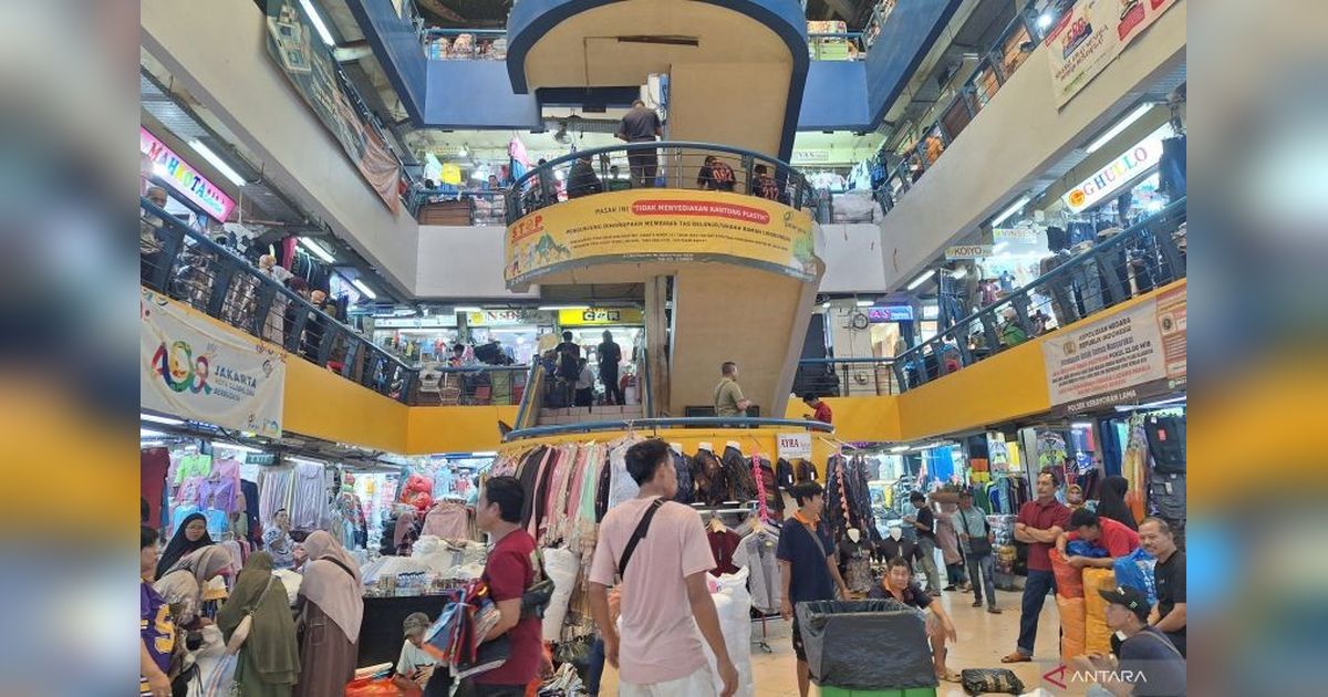 Pergeseran Pola Belanja Online di Pasar Cipulir: Pedagang Grosir Beralih ke Sistem Daring